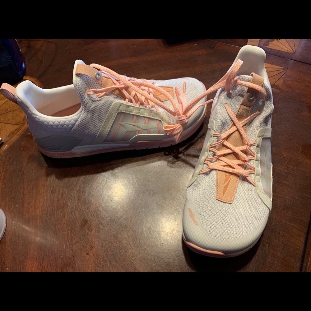 Altra HiiT shoes size 8